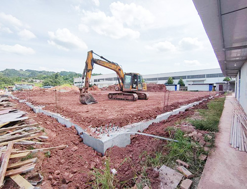 四川鄰水挖機在建現場